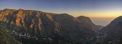 Blick vom Mirador de la Curva del Queso bei Sonnenuntergang, Valle Gran Rey, La Gomera, Spanien, Europa