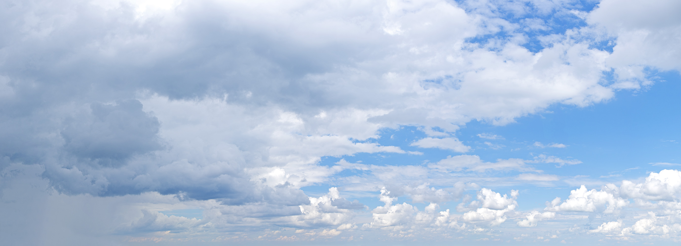 Himmel mit Wolken